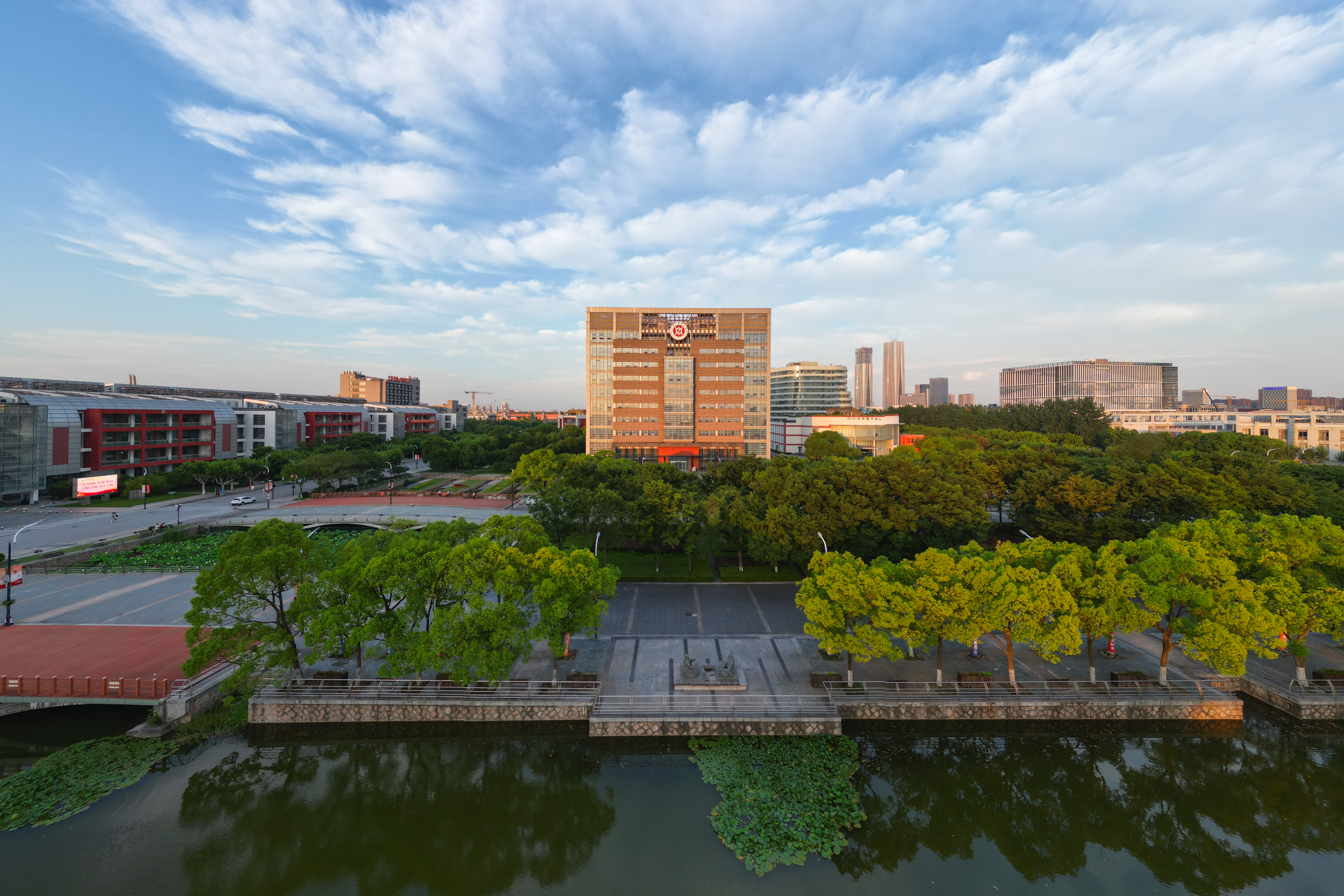 源于临床制剂的秦冰滴眼液开发转化取得阶段性成果