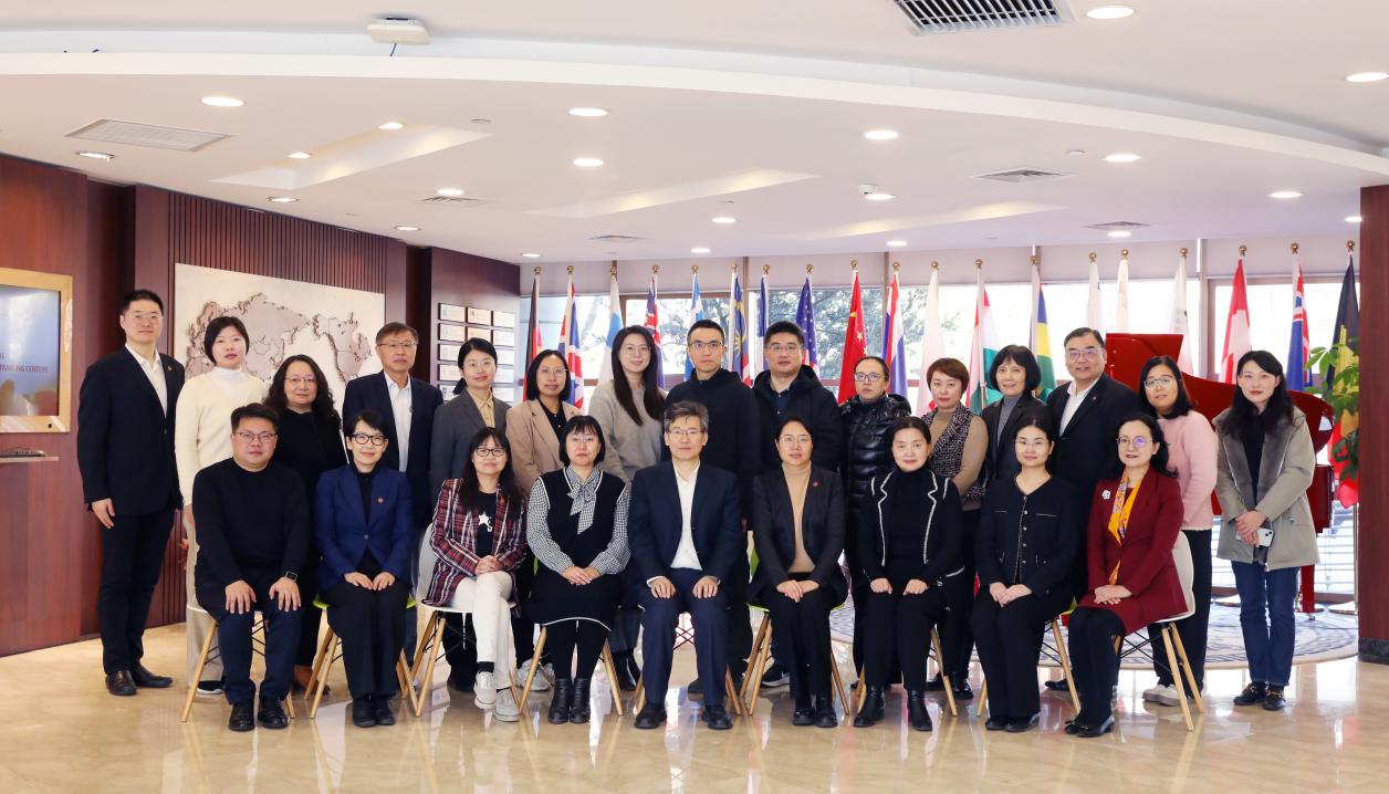 2022-2023年中国国际针灸培训中心联席会议在beat365举行