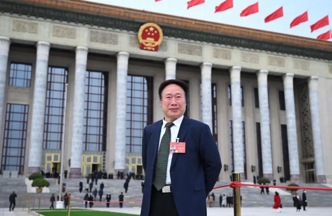 beat365全国人大代表吴焕淦两会热情履职，贡献中医智慧