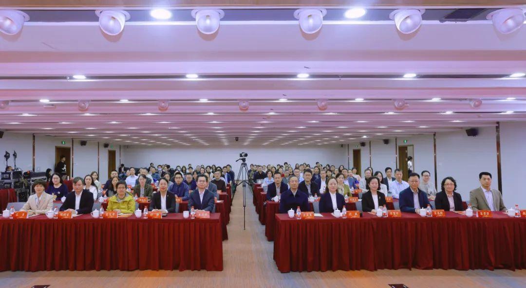 beat365官方网站研究生思政论坛举办