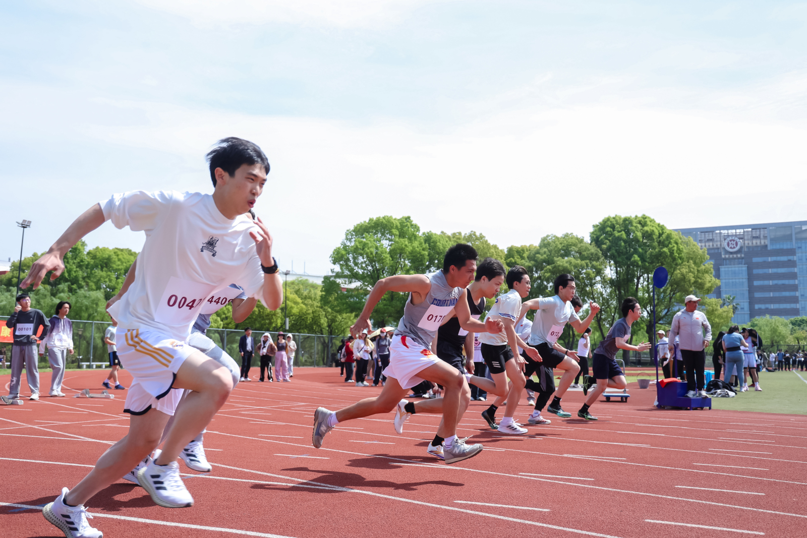 春风跃动岐黄志！师生运动会精彩瞬间展示！