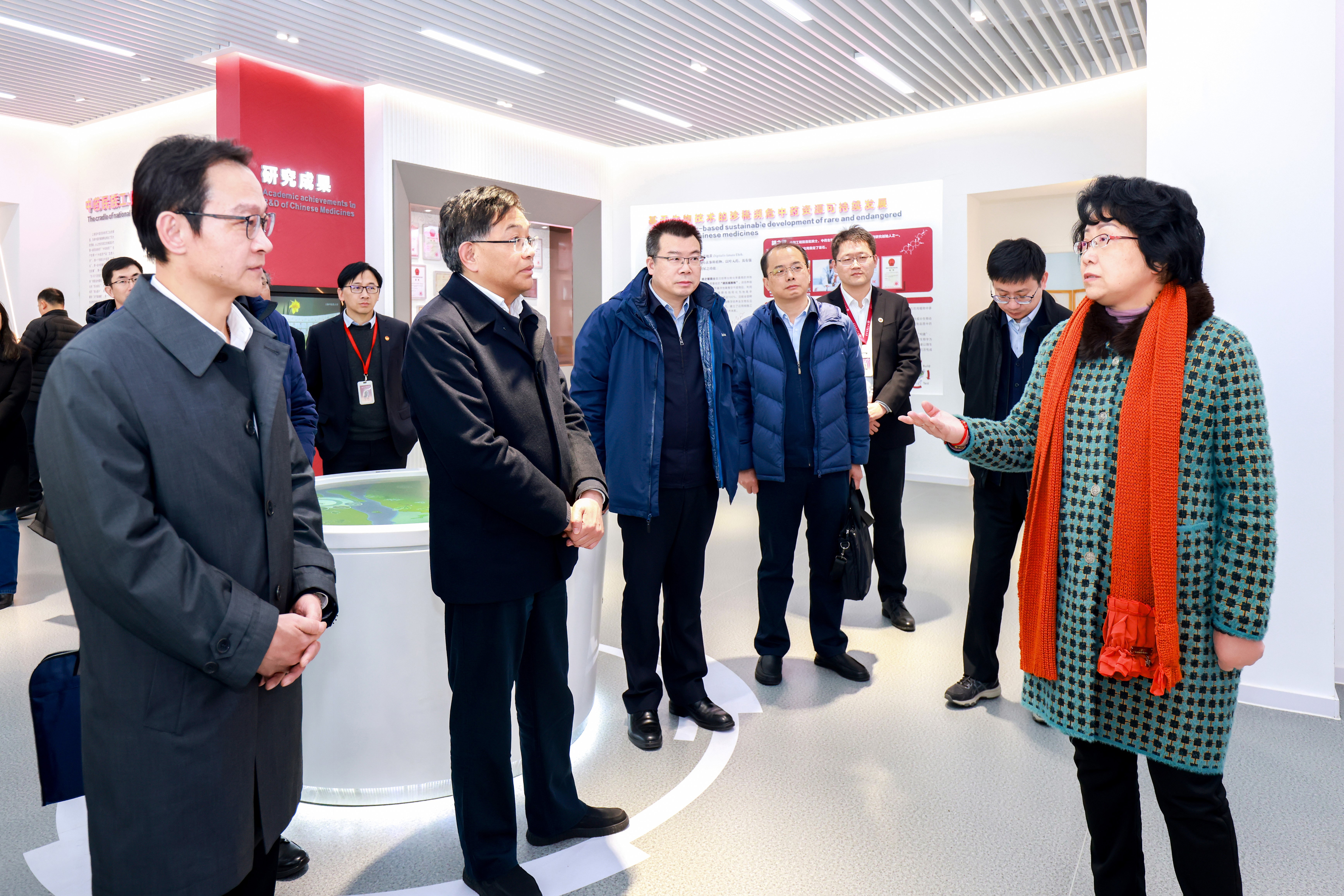 教育部副部长翁铁慧一行来beat365指导调研