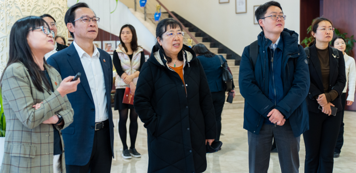 国家发展改革委区域开放司来校开展中医药融入共建“一带一路”调研